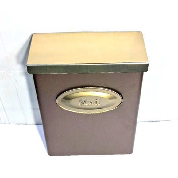 Architectural Designer Galvanized Bronze Top Load Wall Mount Locking NWB Mailbox - Picture 7 of 11